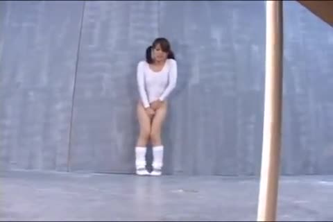 Japanese Poop Swimsuit Porn - Japanese teen shitting in white swimsuit