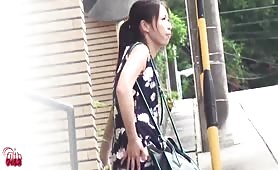 Japanese babe shitting in public