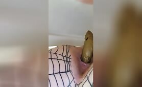 Amateur masked milf pooping closeup 