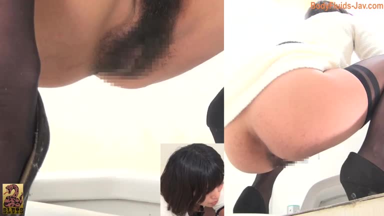 Asian Girl Constipated - Japanese chick and her constipated poop caught on spy cam
