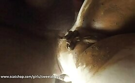Black leggings and smearing on pussy