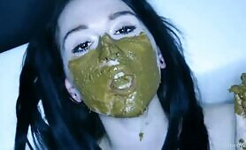 Patrecia play with scat