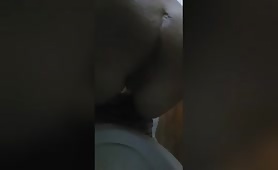 Russian woman shitting on the loop