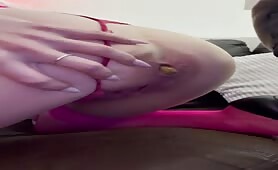 Curvy Babe Sucks Big Booty Treat