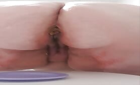Curvy Babe Shits