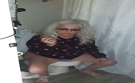 Princess takes a dump