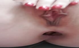 Pretty babe poops