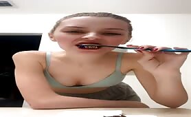 Scat lady shits